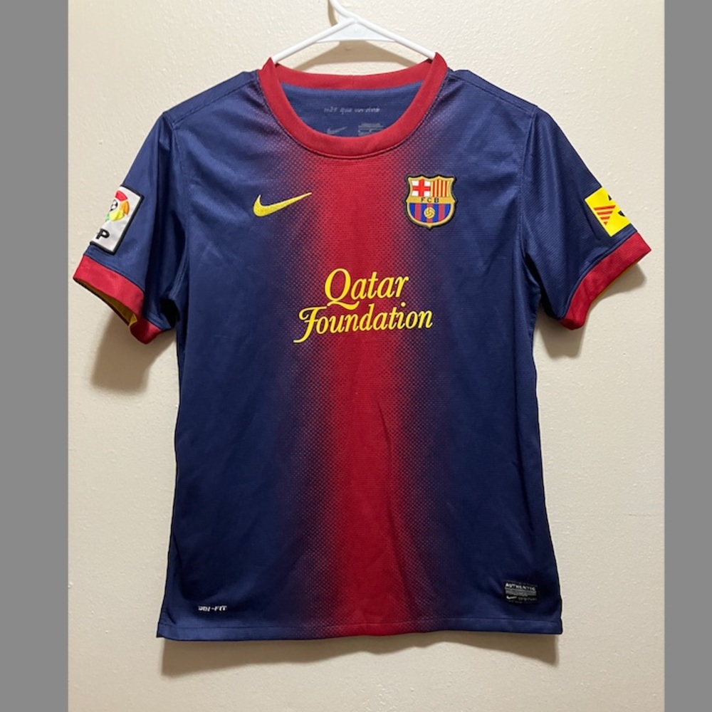 Nike Barcelona Football Club Jersey, Boys Size Large